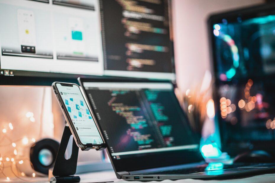 Illustration of The Everyday Habits Behind Managing Two-Factor Codes Across Devices