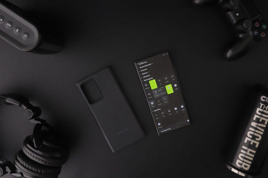 Illustration of Why Dark Mode Settings Are Increasingly Synced Across Devices