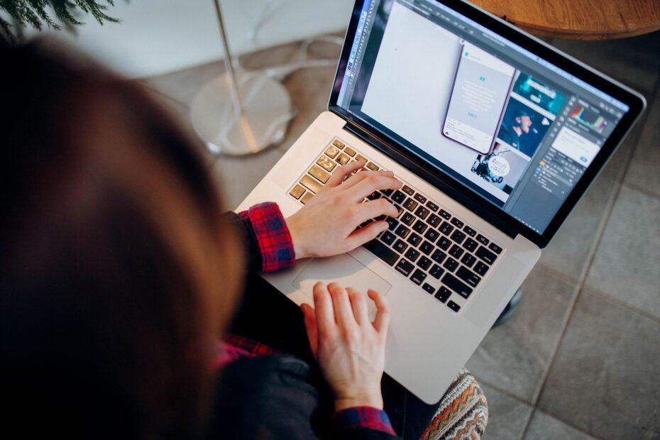 Illustration of Why Mobile-First Design Principles Are Reshaping Desktop Software